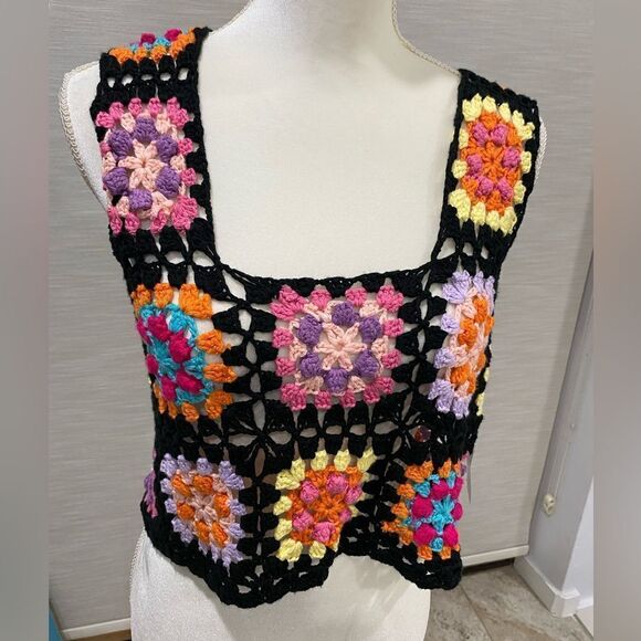 NWT LADIES CROCHETED CROP TOP - Picture 1 of 6